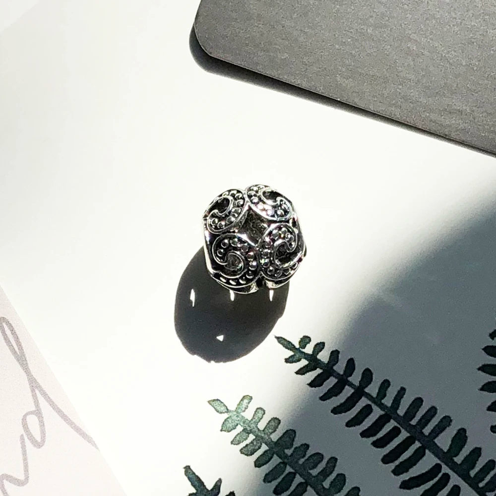 Powerful Wave Black Bead