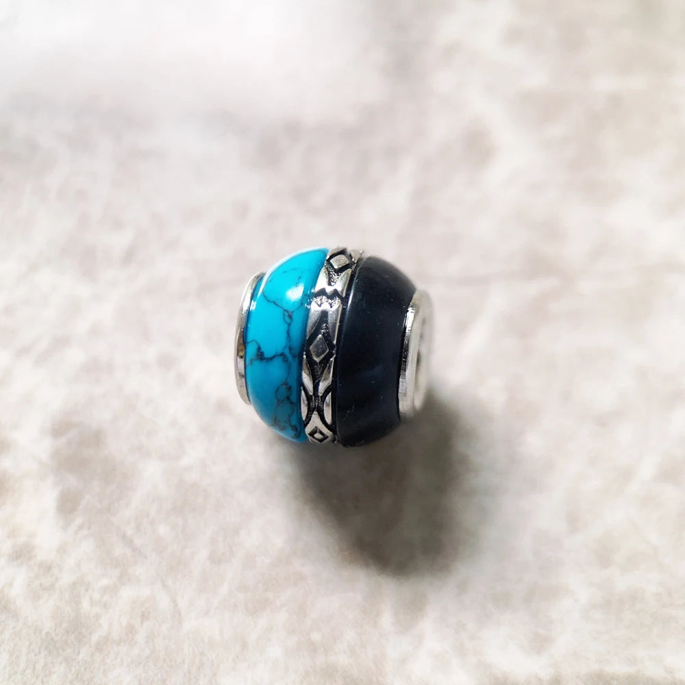 Maui Blue & Black Bead