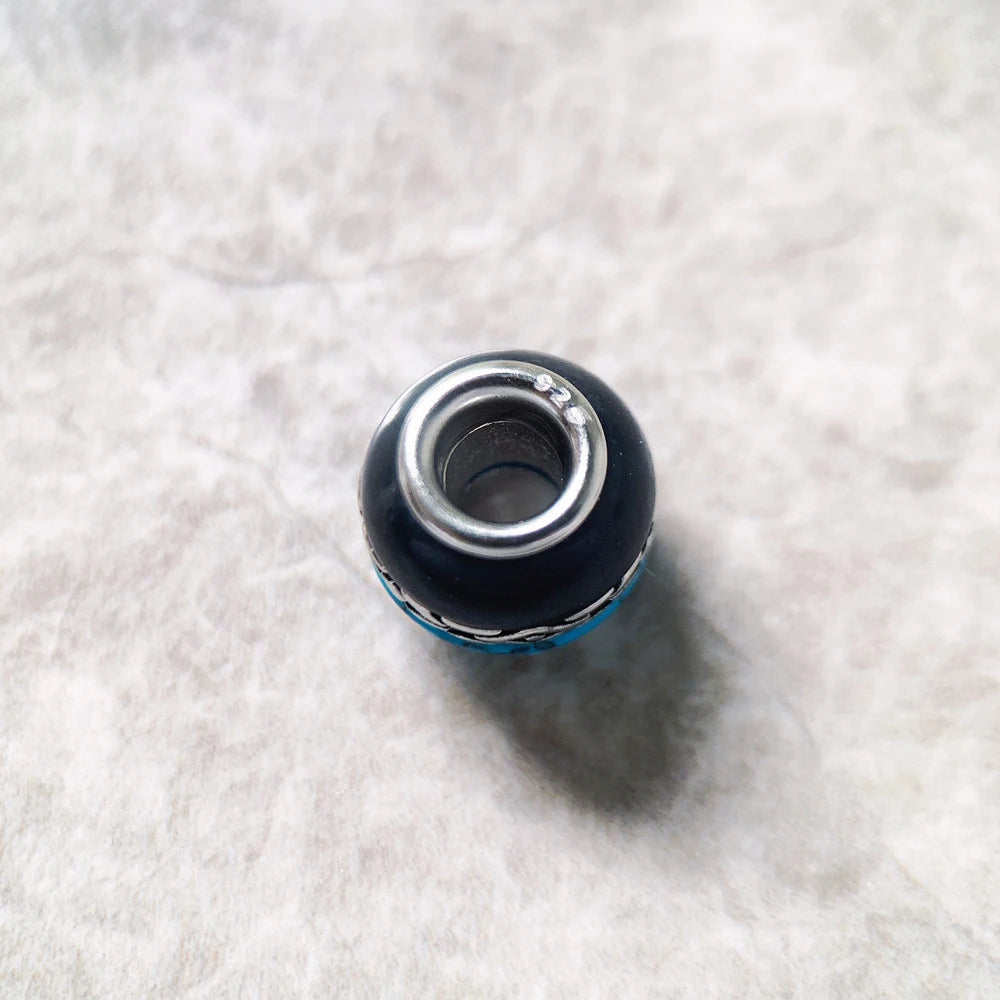 Maui Blue & Black Bead