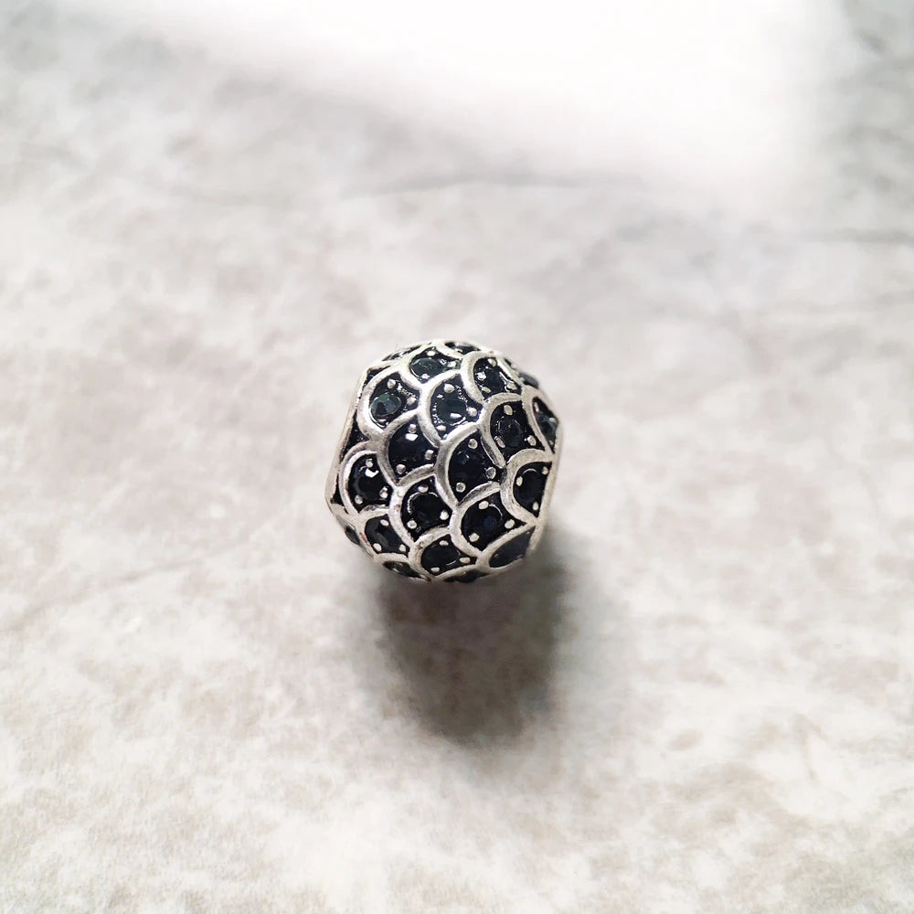 Black Fish Bead